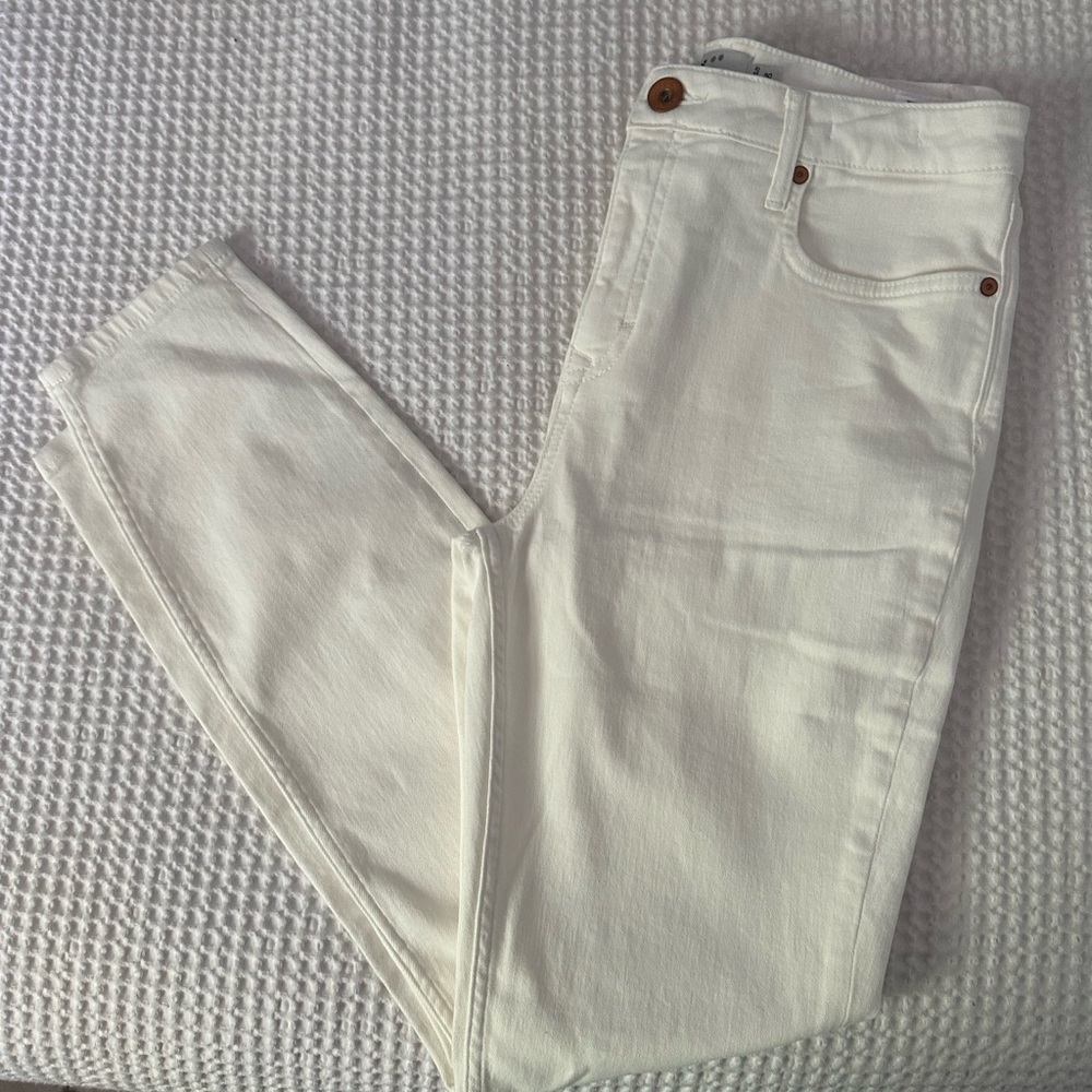NEW - Vineyard Vines White Jeans